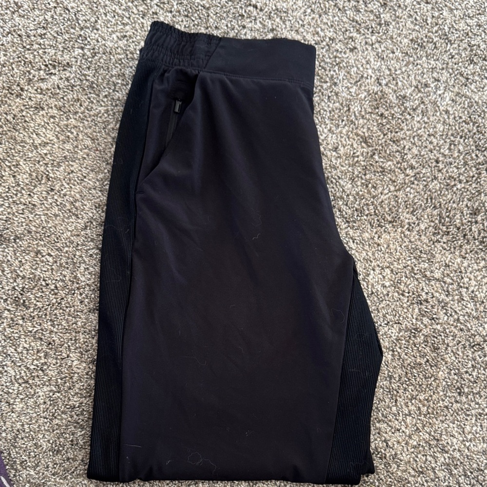 Athleta Black Brooklyn Joggers EUC size 8